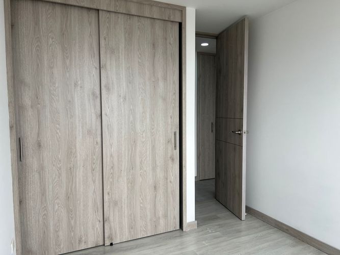 Apartamento de 3 alcobas en arriendo en Loma Benedictinos, Medellín, 98 m² · foto 14 de 18