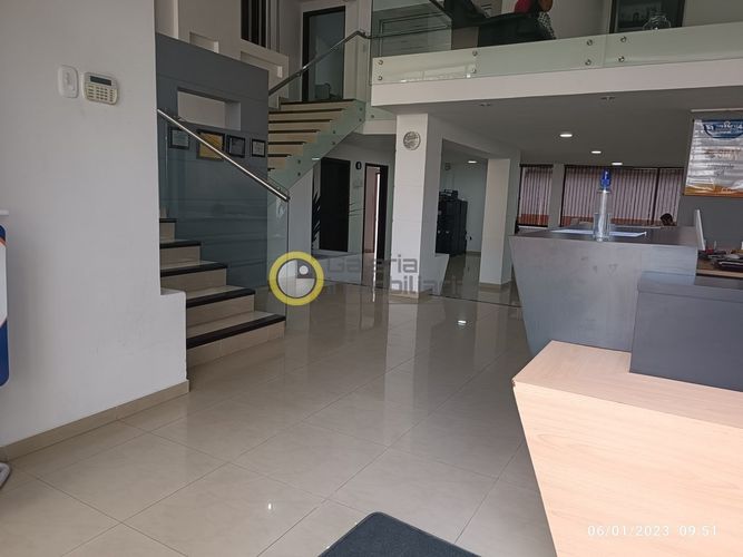 Oficina en arriendo en Cabecera Del Llano, Bucaramanga, 280 m² · foto 2 de 19