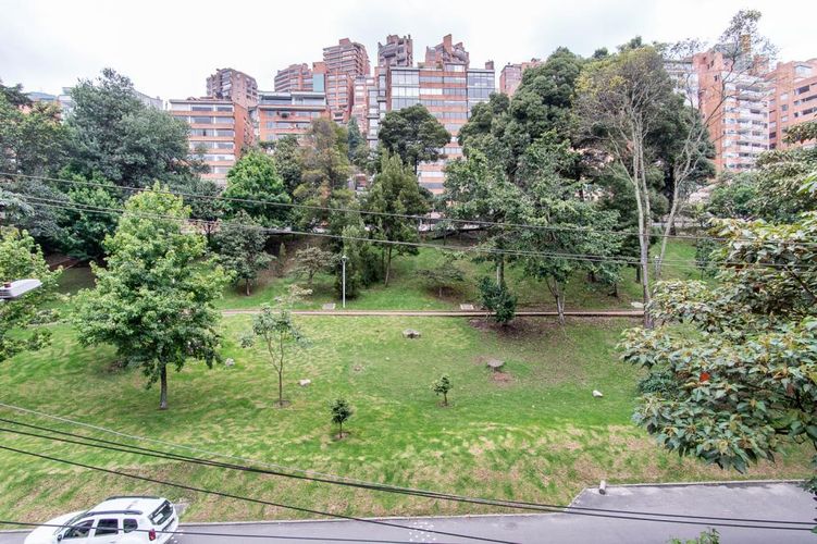 Apartamento de 3 alcobas en venta en Chico Norte, Bogotá, 173 m² · foto 6 de 19