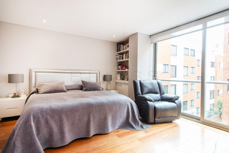 Apartamento de 3 alcobas en venta en Chico Norte, Bogotá, 173 m² · foto 15 de 19