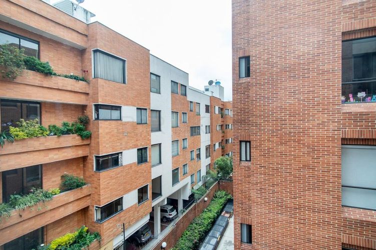 Apartamento de 3 alcobas en venta en Chico Norte, Bogotá, 173 m² · foto 16 de 19