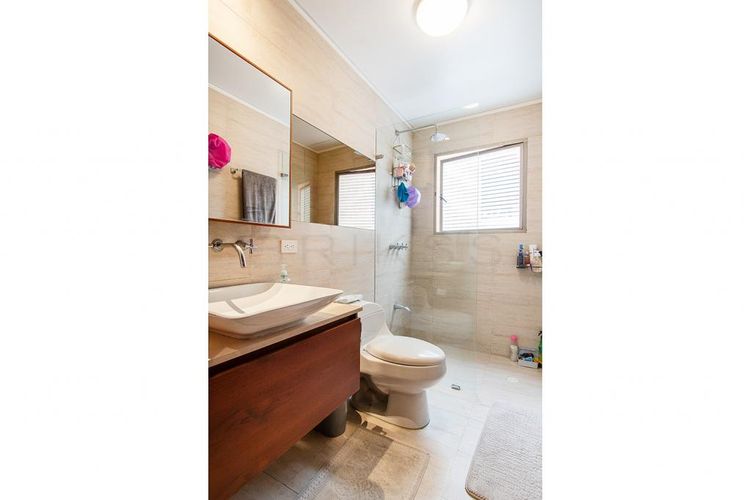 Apartamento de 3 alcobas en venta en Chico Norte, Bogotá, 173 m² · foto 18 de 19