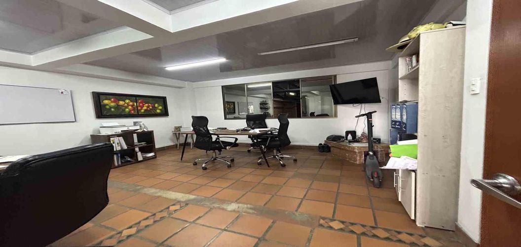 Bodega en venta en Ub. Villa Fanny, Dosquebradas, 484 m² · foto 3 de 21