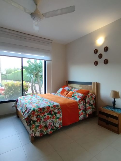 Casa de 4 alcobas en venta en Ricaurte, 226 m² · foto 11 de 24