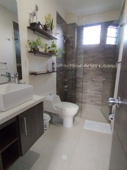 Casa de 4 alcobas en venta en Ricaurte, 226 m² · foto 13 de 24