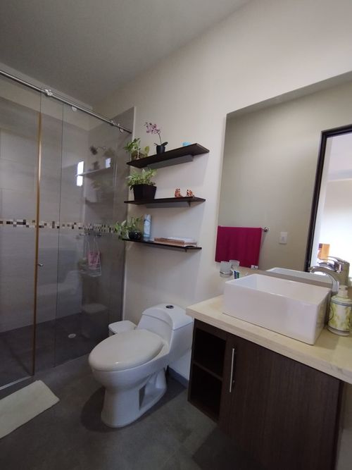 Casa de 4 alcobas en venta en Ricaurte, 226 m² · foto 21 de 24