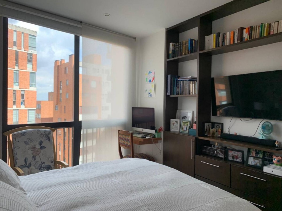 Apartamento en venta en El Refugio, Bogotá · foto 9 de 24