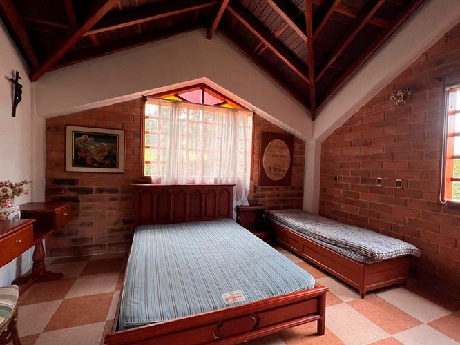 Casa de 4 alcobas en venta en El Porvenir, Rionegro, 300 m² · foto 11 de 19