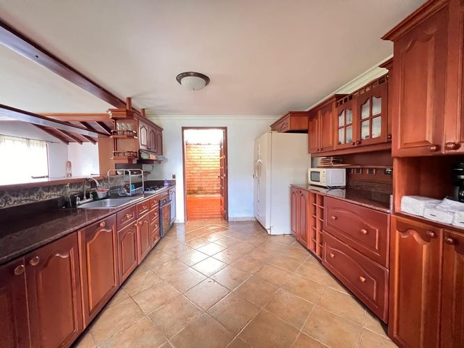 Casa de 4 alcobas en venta en El Porvenir, Rionegro, 300 m² · foto 7 de 19
