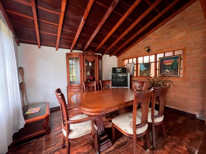 Casa de 4 alcobas en venta en El Porvenir, Rionegro, 300 m² · foto 3 de 19