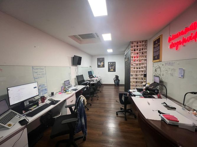 Oficina en arriendo en El Poblado, Medellín, 180 m² · foto 6 de 11