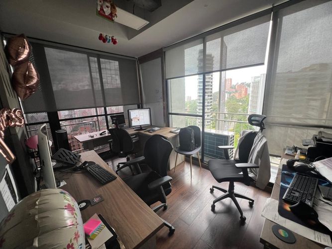 Oficina en arriendo en El Poblado, Medellín, 180 m² · foto 10 de 11