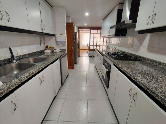 Apartamento en venta en Santa Barbara, Bogotá · foto 4 de 20