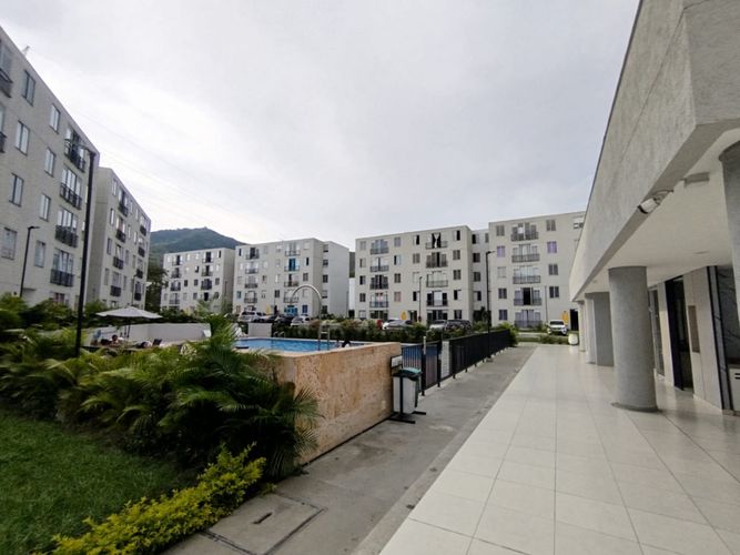 Apartamento de 2 alcobas en venta en Zona Industrial, Yumbo, 46 m² · foto 16 de 20