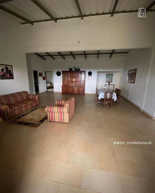 Finca en venta en Miravalle Dapa, Yumbo, 3200 m² · foto 6 de 18