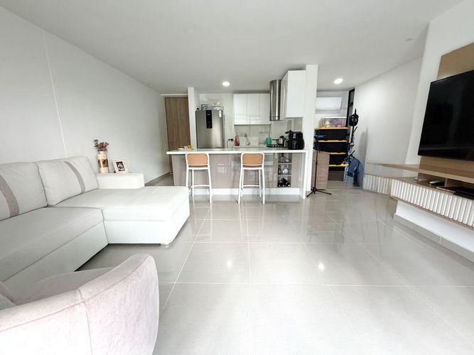 Apartamento de 3 alcobas en venta en Cañaveral, Floridablanca, 93 m² · foto 3 de 13
