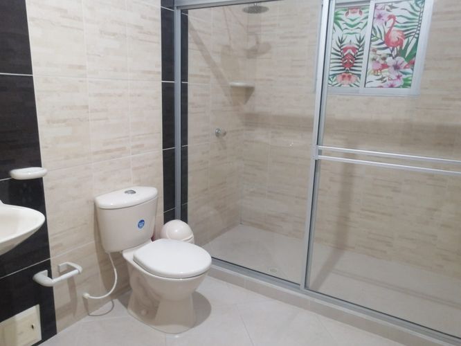 Casa de 4 alcobas en venta en Llano Pozo, Ricaurte, 714 m² · foto 5 de 17