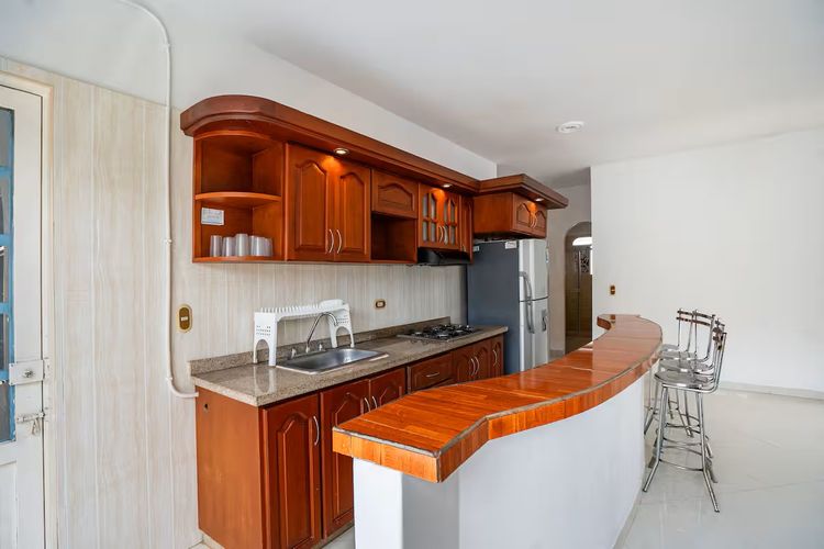 Casa de 4 alcobas en venta en Llano Pozo, Ricaurte, 714 m² · foto 11 de 17