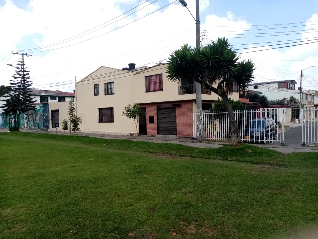Casa en venta en Villa Luz, Bogotá · foto 9 de 11