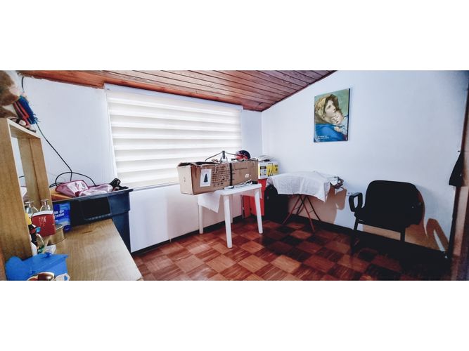 Casa de 6 alcobas en venta en Engativa Zona Urbana, Bogotá, 200 m² · foto 12 de 18