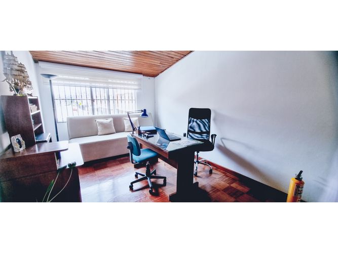 Casa de 6 alcobas en venta en Engativa Zona Urbana, Bogotá, 200 m² · foto 14 de 18