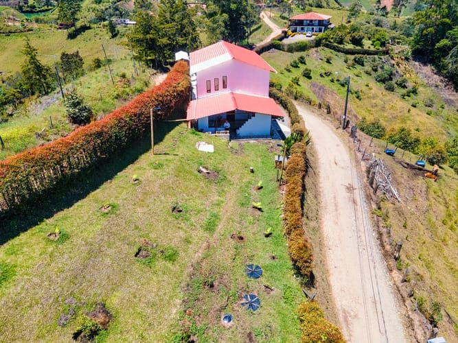 Casa de 4 alcobas en venta en El Socorro, Marinilla, 1313 m² · foto 14 de 14