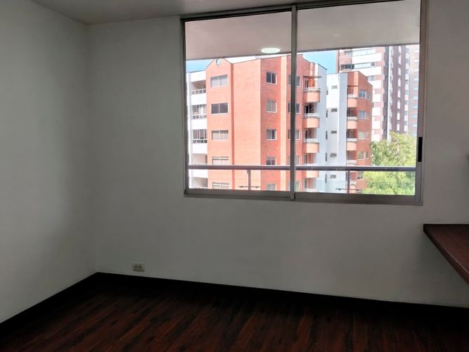 Apartamento de 3 alcobas en arriendo en El Poblado, Medellín, 150 m² · foto 11 de 19