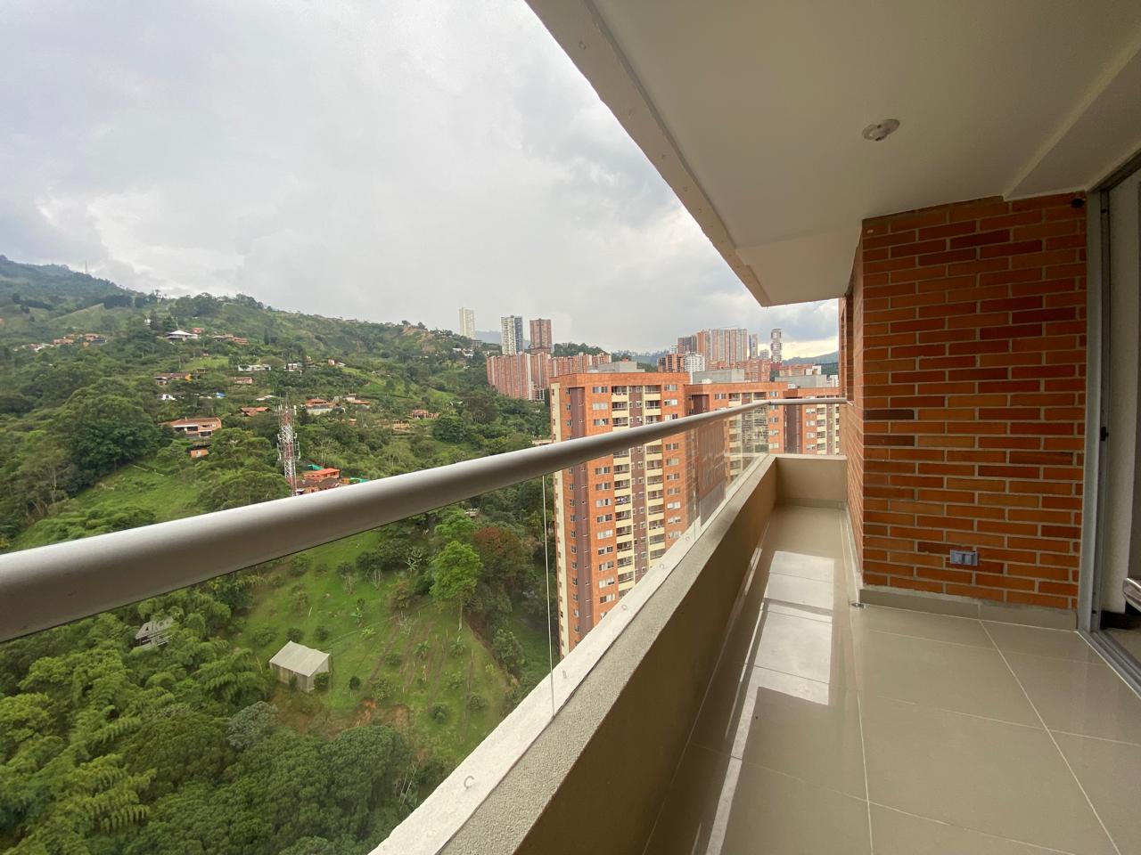 Apartment for rent in Las Lomitas, Sabaneta