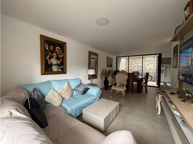 Casa de 3 alcobas en venta en Lomitas, La Ceja, 160 m² · foto 6 de 24