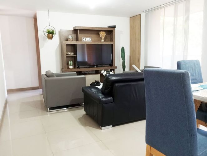 Apartamento de 3 alcobas en venta en El Poblado, Medellín, 110 m² · foto 3 de 14