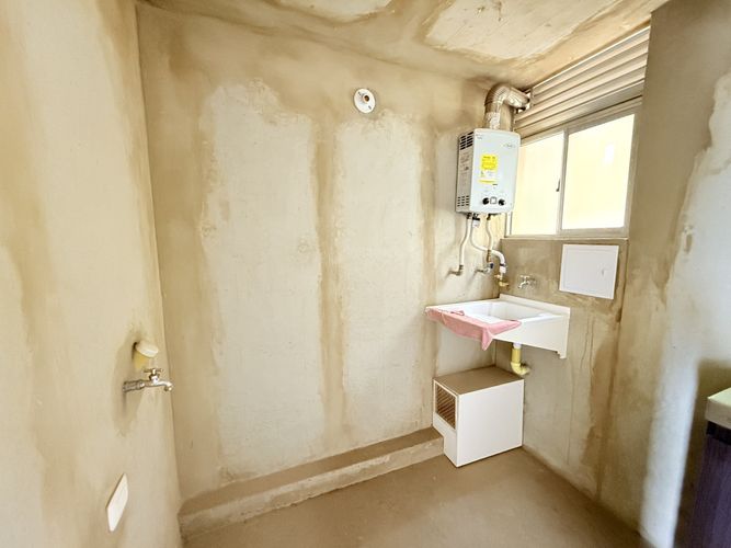Apartamento de 3 alcobas en venta en Fac, Madrid, 62 m² · foto 3 de 16