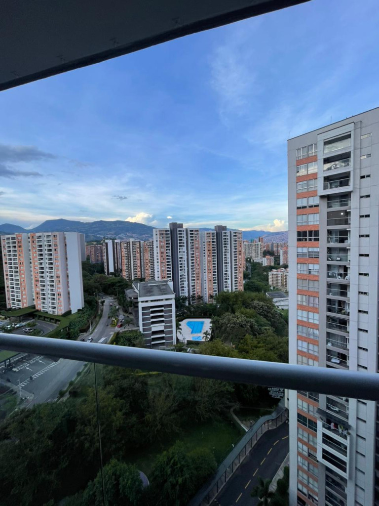 Apartamento en venta en Belén, Medellín [No disponible] 2