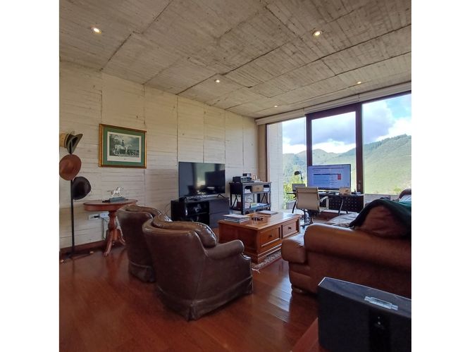 Casa de 4 alcobas en venta en Altamar, La Calera, 385 m² · foto 4 de 24