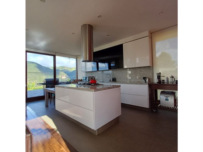 Casa de 4 alcobas en venta en Altamar, La Calera, 385 m² · foto 6 de 24