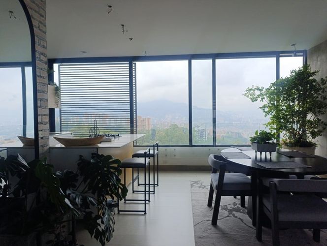 Apartamento de 1 alcoba en arriendo en El Poblado, Medellín, 85 m² · foto 2 de 19