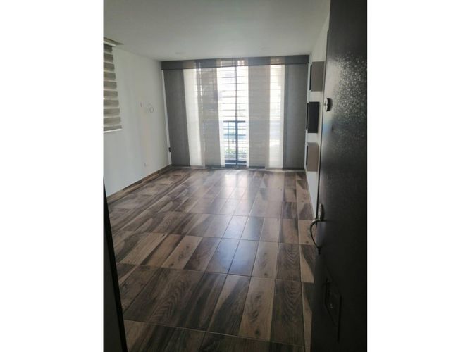 Apartamento de 2 alcobas en venta en Zona Centro, Madrid, 54 m² · foto 2 de 24