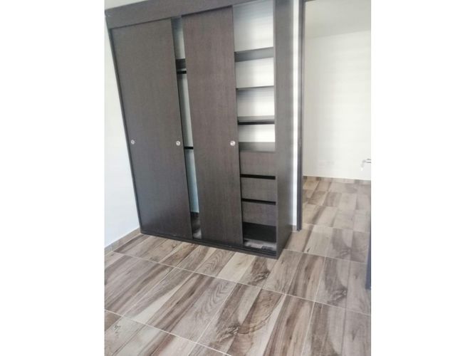Apartamento de 2 alcobas en venta en Zona Centro, Madrid, 54 m² · foto 10 de 24