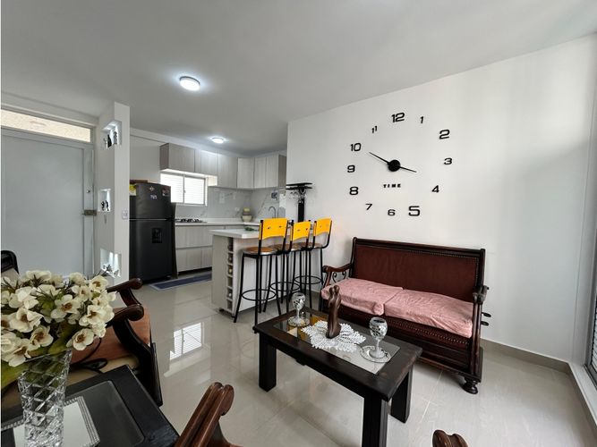 Apartamento de 3 alcobas en venta en Ricaurte, 58 m² · foto 4 de 19