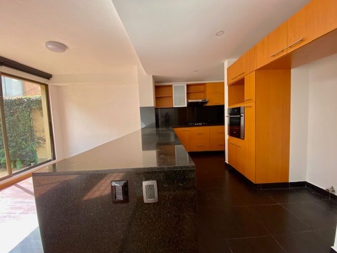 Casa de 4 alcobas en venta en Casa Blanca, Bogotá, 179 m² · foto 3 de 23