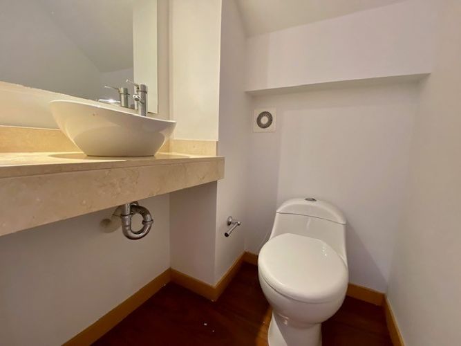 Casa de 4 alcobas en venta en Casa Blanca, Bogotá, 179 m² · foto 8 de 23