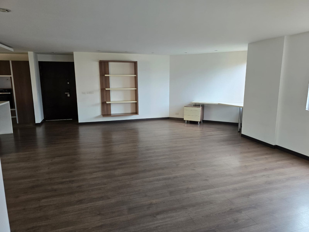 Apartamento en arriendo en El Poblado, Medellín · foto 8 de 19