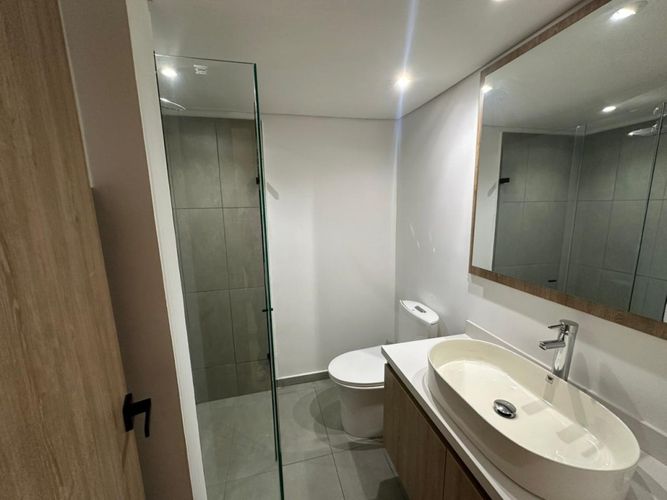 Apartamento de 4 alcobas en venta en Lalinde, Medellín, 295 m² · foto 15 de 24