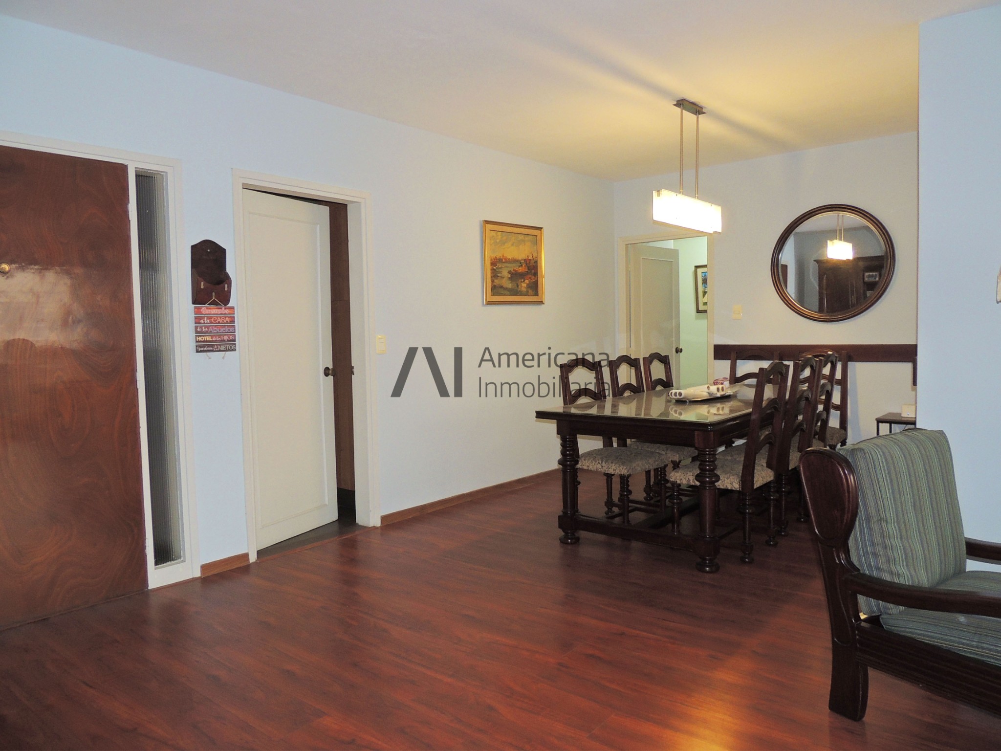 VENTA APARTAMENTO | POCITOS | 4 DORMITORIOS | 2 BAÑOS | GARAJE FIJO. - - Meer