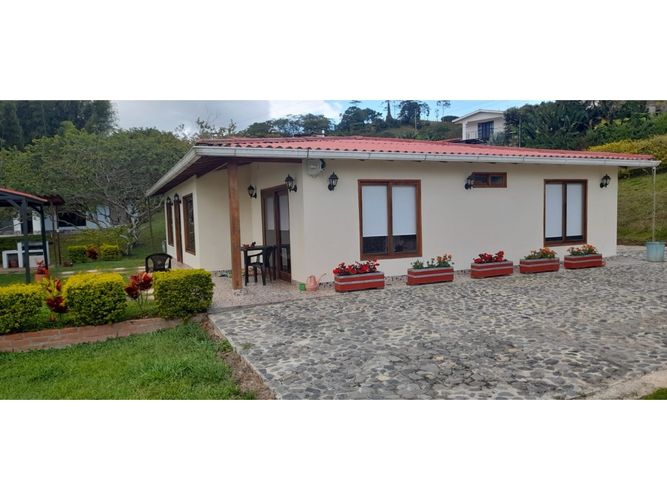 Casa de 6 alcobas en venta en Villa Colombia, Cali · foto 3 de 16