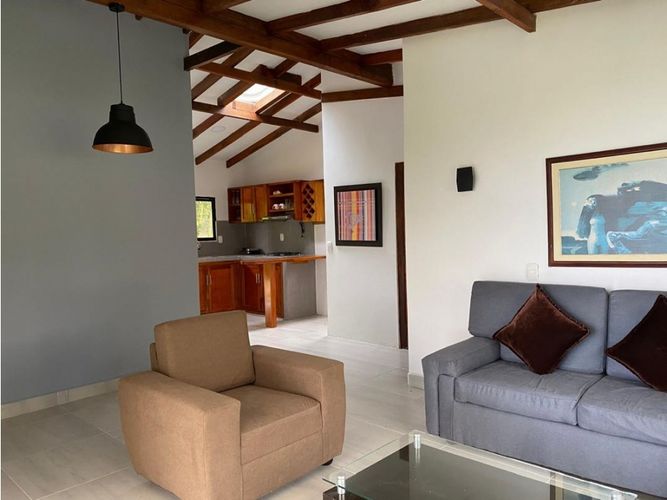 Casa de 6 alcobas en venta en Villa Colombia, Cali · foto 10 de 16