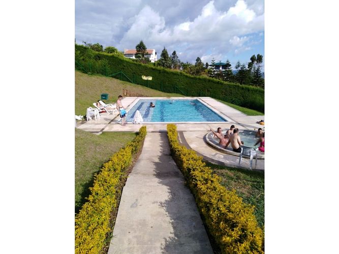 Casa de 6 alcobas en venta en Villa Colombia, Cali · foto 14 de 16