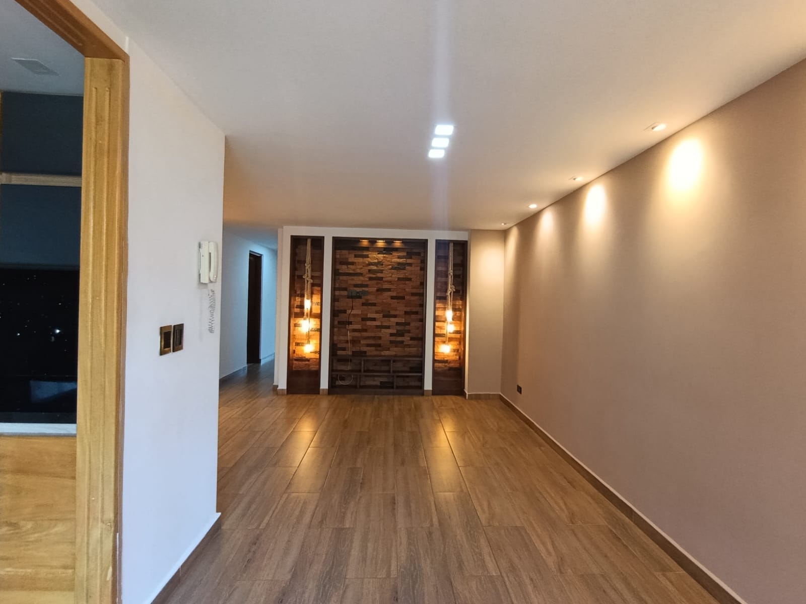 Apartamento en arriendo en Laureles, Medellín · foto 3 de 18