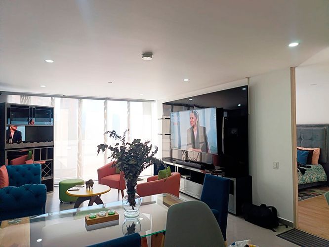 Apartamento en venta en El Poblado, Medellín · foto 4 de 16