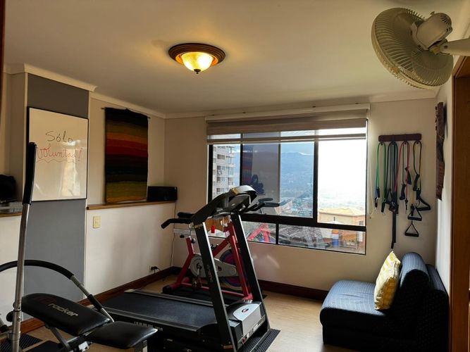 Apartamento de 3 alcobas en venta en El Poblado, Medellín, 224 m² · foto 13 de 19