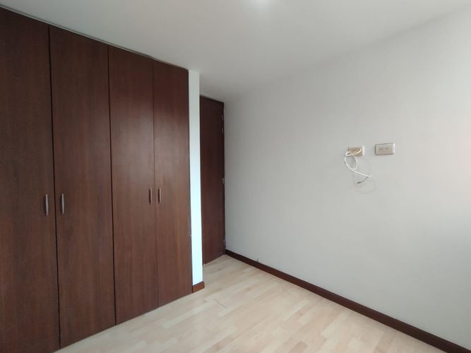 Apartamento de 3 alcobas en arriendo en Loma Del Indio, Medellín, 79 m² · foto 13 de 20